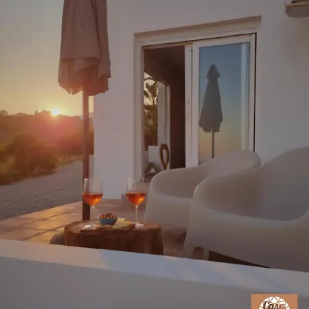 Casa La Jolla 3*