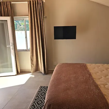לינה וארוחת בוקר Casa La Jolla